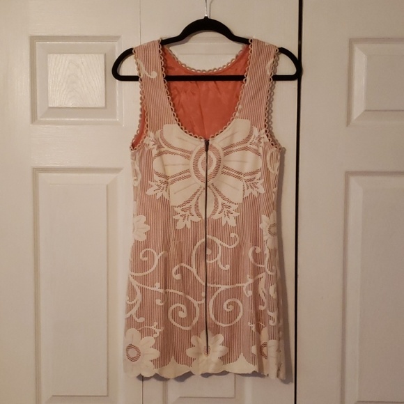 Crocheted mini dress - Picture 2 of 2